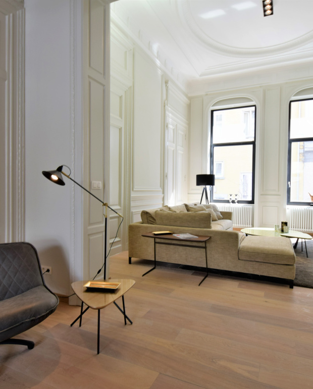 la concorde elsene, te koop brussel, ixelles for sale, sanpatrignano, gouden meubelen, golden furniture, Casanova vastgoedstyling, luxury real estate, easy sofa, b&b italia,real estate brussels, mansion for sale,